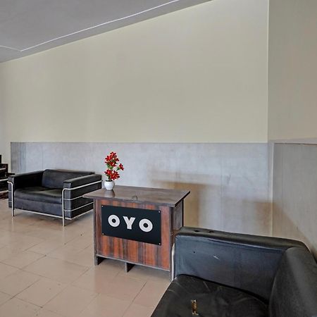 Hotel O Abhinav Hotel Нойда Экстерьер фото