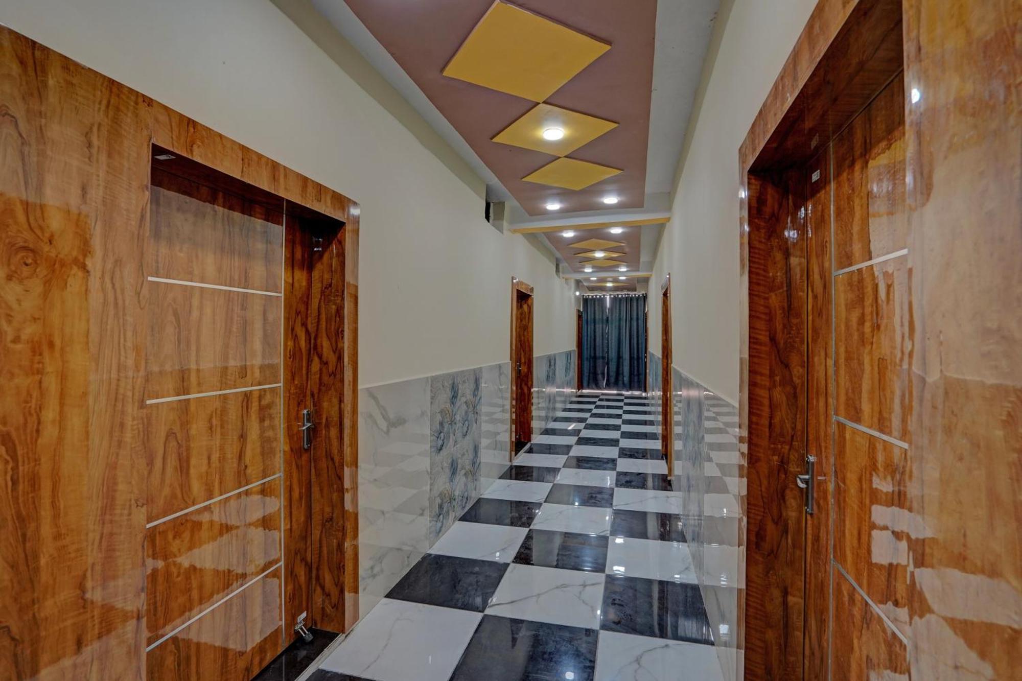 Hotel O Abhinav Hotel Нойда Экстерьер фото